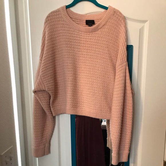 Adorable and Comfy Blush sweater - Picture 2 of 2